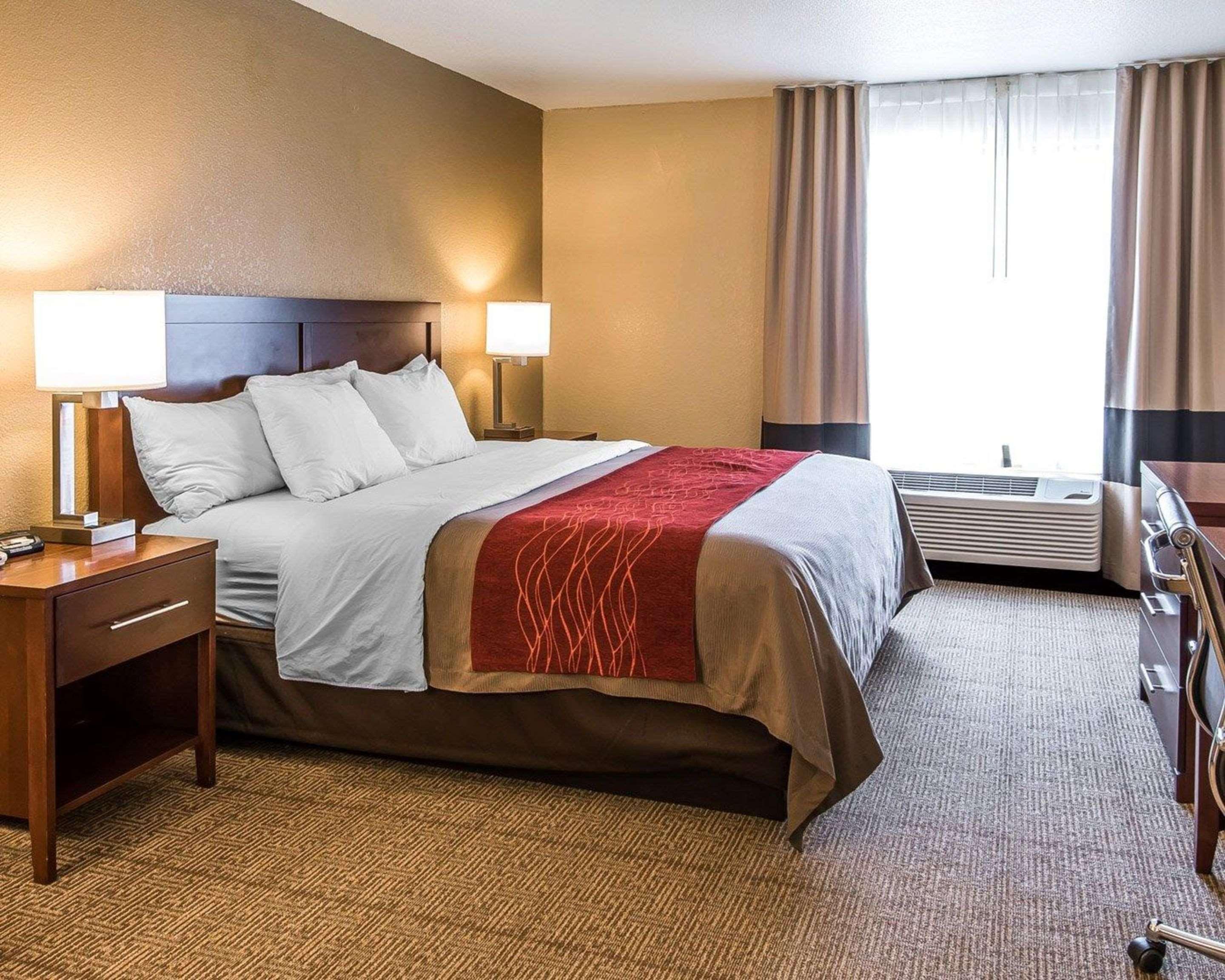 Quality Inn & Suites Bethany Εξωτερικό φωτογραφία