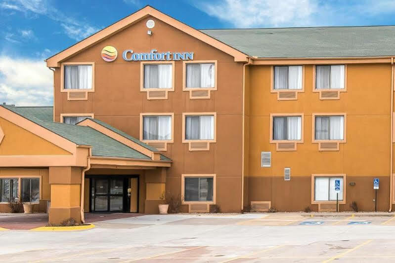Quality Inn & Suites Bethany Εξωτερικό φωτογραφία